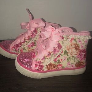 Toddler hi-top sneakers